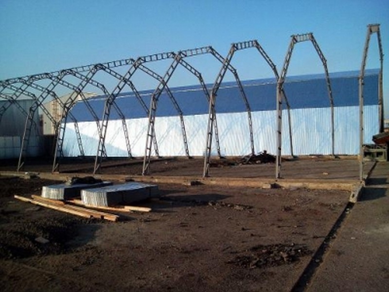 Быстровозводимые здания и сооружения из легких металлических конструкций